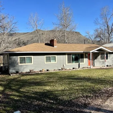 Buy this 4 bed house on 919 East Main Street in John Day, Grant County