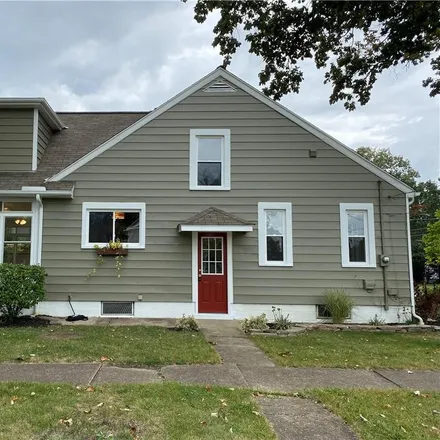 Image 4 - 844 West 29th Street, Lorain, OH 44052, USA - House for sale