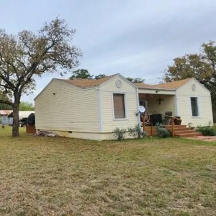 Image 2 - 1420 West Commerce Street, Eastland, TX 76448, USA - House for sale