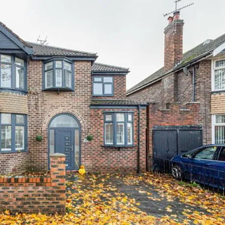 Buy this 4 bed duplex on Moss Park Road in Stretford, M32 9HQ