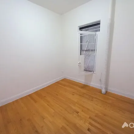 Rent this 1 bed apartment on 100 East 81st Street in New York, NY 10028