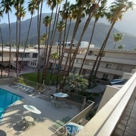 Buy this 1 bed condo on Villa Alejo Condominiums in East Alejo Road, Palm Springs