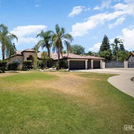 Buy this 5 bed house on 2705 Lehr Place in Bakersfield, CA 93311