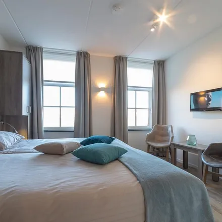 Rent this 5 bed house on 4486 PL Colijnsplaat