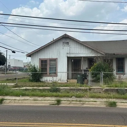Buy this 2 bed house on 602 E Gustavus St in Laredo, Texas