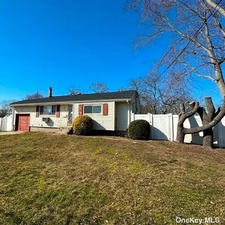 Image 2 - 27 Kirby Lane, Central Islip, Islip, NY 11722, USA - House for sale