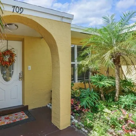 Image 2 - 625 Northwest 8th Court, Boynton Beach, FL 33426, USA - House for sale