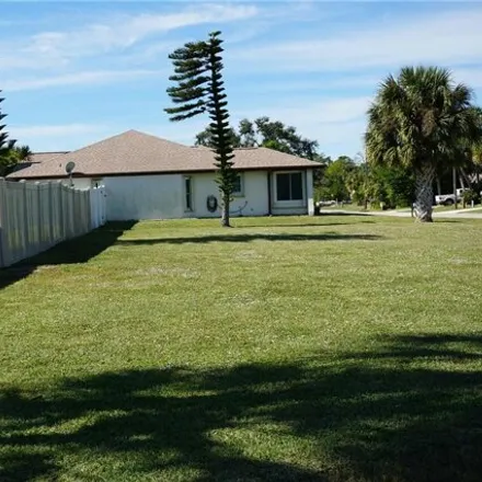 Image 4 - 18387 Driggers Avenue, Port Charlotte, FL 33948, USA - House for sale