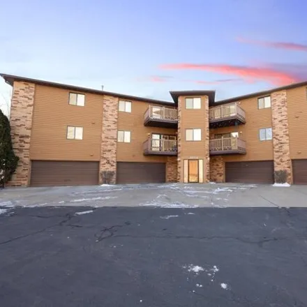 Buy this 3 bed condo on 2868 East Orchard Place in Sioux Falls, SD 57103