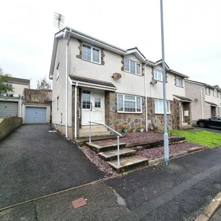 Buy this 3 bed duplex on Tŷ Gwyn Drive in Coychurch, CF31 2QH