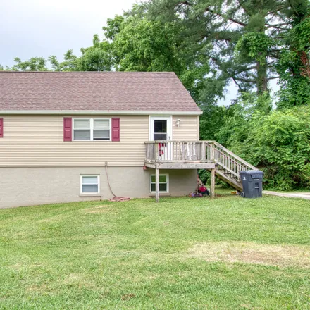 Buy this studio duplex on 5002 O Barr Road in Knoxville, TN 37914
