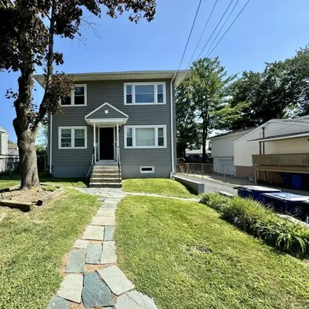 Rent this 3 bed apartment on 92 Tetlow St Unit 2 in West Haven, Connecticut