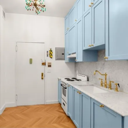 Image 3 - 55 East 65th Street, New York, NY 10065, USA - Apartment for sale