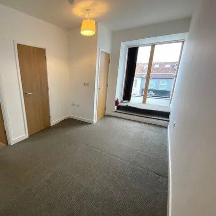 Image 2 - Chessel Height, West Street, Bristol, BS3 3LL, United Kingdom - Townhouse for rent