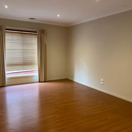 Image 3 - Ray White, Gorge Road, South Morang VIC 3752, Australia - Apartment for rent