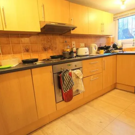 Rent this 4 bed townhouse on Royal Park Grove in Leeds, LS6 1HF