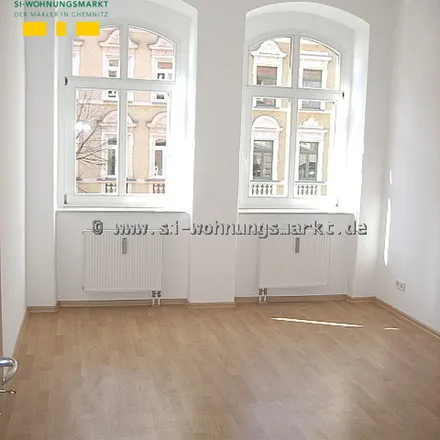 Rent this 3 bed apartment on Klarastraße 40 in 09131 Chemnitz, Germany