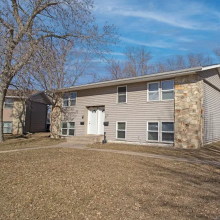 Rent this 3 bed duplex on 1119 13th St S in St Cloud, MN 56301