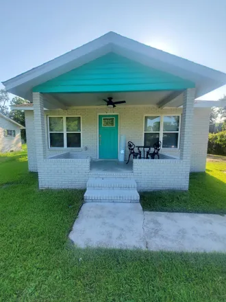 Buy this studio house on 609 Gardendale Avenue in Long Beach, MS 39560