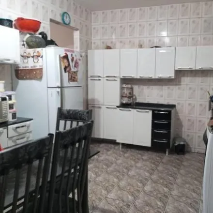 Buy this 3 bed house on Rua Rio de Janeiro in Imbiruçu, Betim - MG