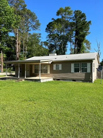 Buy this 3 bed house on 1100 West Selma Street in Harwood Heights, Dothan