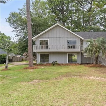 Image 2 - 2022 Pine Needle Drive East, Rolling Acres, Mobile, AL 36609, USA - House for sale