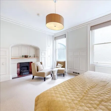 Image 5 - 19 Queen's Gate Terrace, London, SW7 5JE, United Kingdom - Apartment for rent