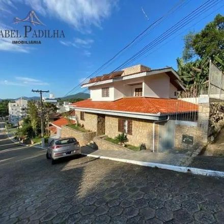 Buy this 5 bed house on Rua João Pio Duarte Silva (02) in Rua João Pio Duarte Silva, Córrego Grande