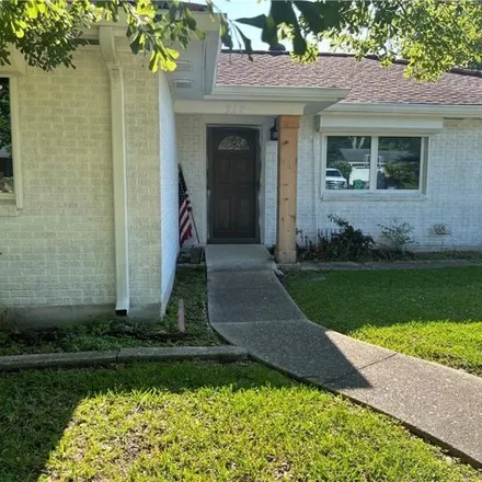 Image 2 - 517 Colony Pl, Metairie, Louisiana, 70003 - House for sale