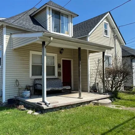 Image 1 - Chevron, 1248 Center Street, Bowling Green, KY 42101, USA - House for sale