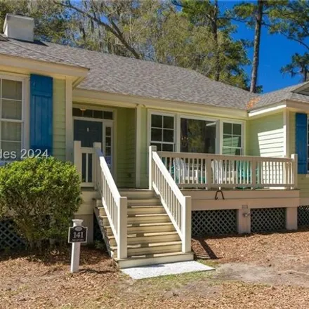 Buy this 2 bed house on Avenue of Oaks in Beaufort County, SC 29915