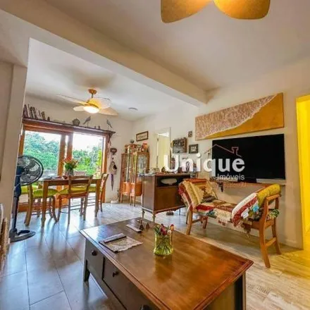 Buy this 3 bed house on Edifício Acacia in Rua Santana, Manguinhos