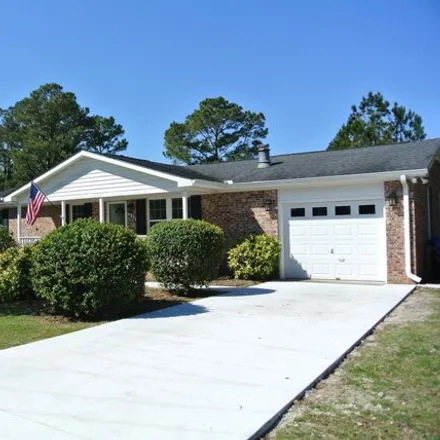 Image 2 - 3366 West Railroad Street, Newport, Carteret County, NC 28570, USA - House for sale