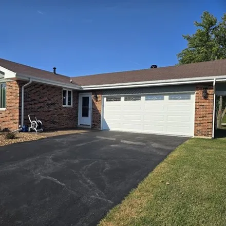 Buy this 3 bed house on 14741 S Arboretum Dr in Homer Glen, Illinois