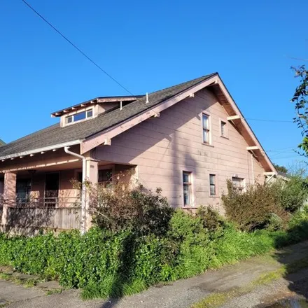 Buy this 4 bed house on 999 California Street in Eureka, CA 95501
