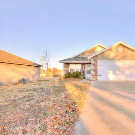 Buy this 3 bed house on 2705 Grand Avenue in Joplin, MO 64804