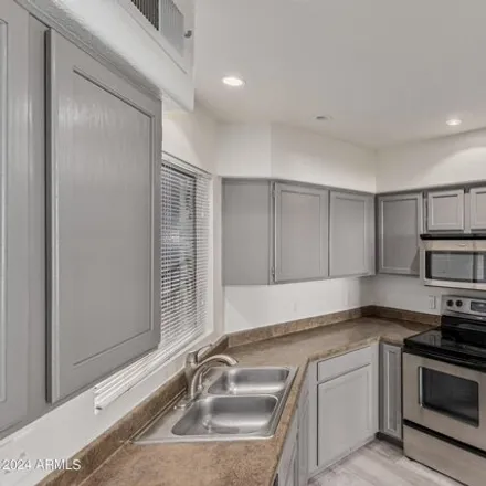 Image 9 - North 6th Avenue, Phoenix, AZ 85013, USA - Apartment for sale