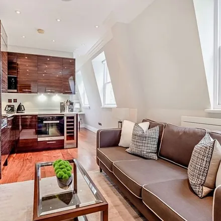 Rent this 1 bed apartment on Kensington Gardens Square Garden in Kensington Gardens Square, London
