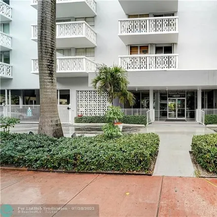 Image 4 - 1020 Meridian Avenue, Miami Beach, FL 33139, USA - Condo for sale