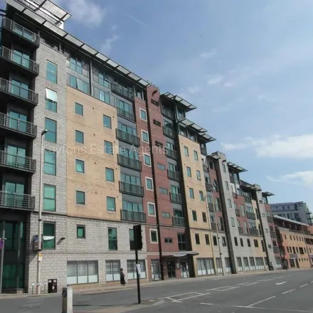 Image 1 - City Point II, Bloom Street, Salford, M3 6BU, United Kingdom - Apartment for rent