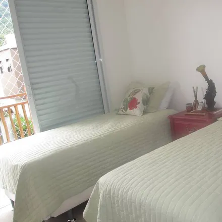 Rent this 4 bed house on Modesti Imóveis Praia de Juquehy in Rua Benedito Izidoro de Moraes 365, Juqueí