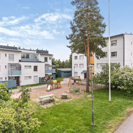 Rent this 4 bed apartment on Kurjenkellonkuja 2 in 00920 Helsinki, Finland