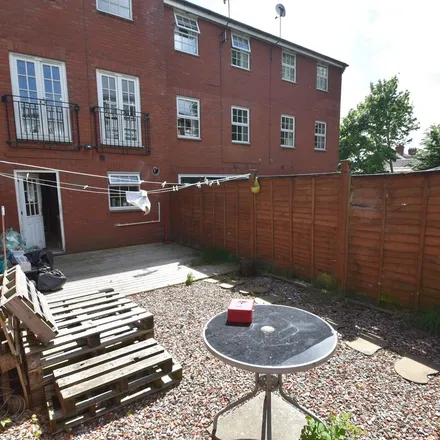 Rent this 3 bed townhouse on Doe Close in Cardiff, CF23 9HJ