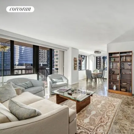 Image 1 - Connaught Tower, 300 East 54th Street, New York, NY 10022, USA - Apartment for sale