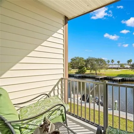 Image 8 - 379 Moorings Cove Drive, Tarpon Springs, FL 34689, USA - Condo for sale