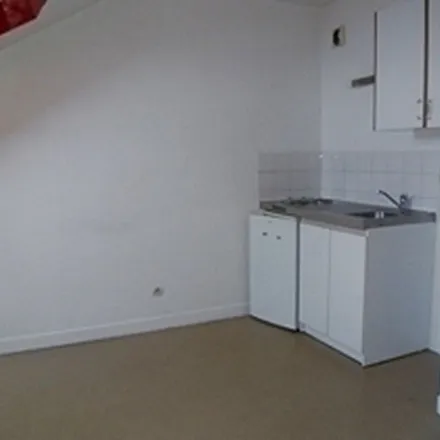 Rent this 1 bed apartment on 13 Chemin du Fossé Robert in 60000 Beauvais, France