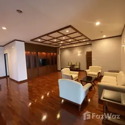 Rent this 3 bed apartment on 39 Boulevard in 39, Soi Phrom Chit