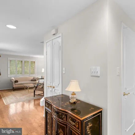 Image 3 - 10301 Watkins Mill Drive, Montgomery Village, MD 20885, USA - Townhouse for sale