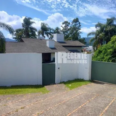 Buy this 6 bed house on Avenida Júlio D'Ácia Barreto in Carvoeira, Florianópolis - SC