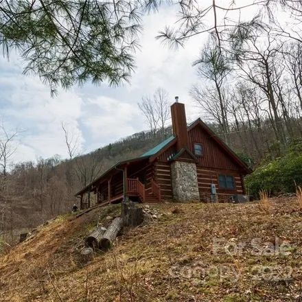 Image 5 - 209 High Top Mountain Road, Buncombe County, NC 28748, USA - House for sale